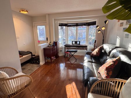For Lease - 2118 Erin Gate Boulevard, Pickering, Ontario - Photo 2