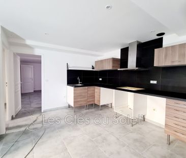 Location appartement 3 pièces 57 m² Bandol - Photo 2