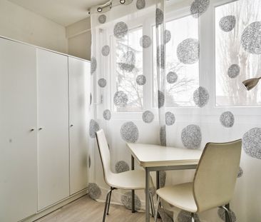 STUDIO MEUBLE – 18 m² – CLAMART-GALVENTS - Photo 6