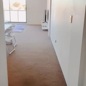 2 bed 2 bath - Photo 2