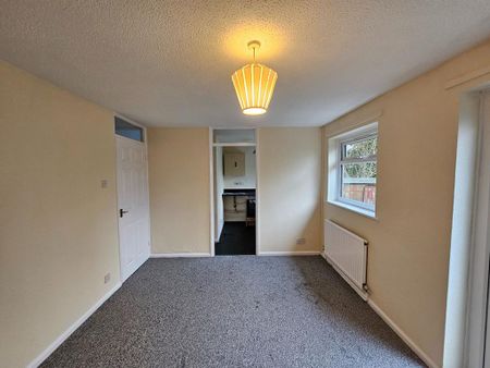 2 bedroom bungalow to rent - Photo 2