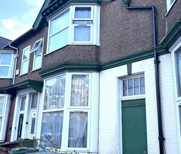 6 bedroom terraced house to rent - Photo 5
