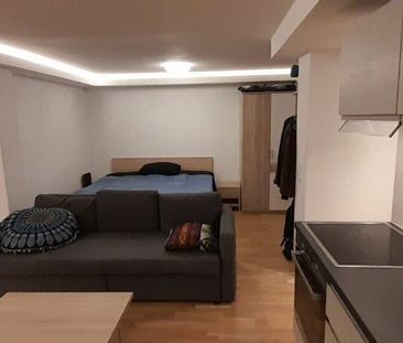 Appartement moderne de 1,5 pièce, meublé sur demande, avec sièges e... - Photo 2