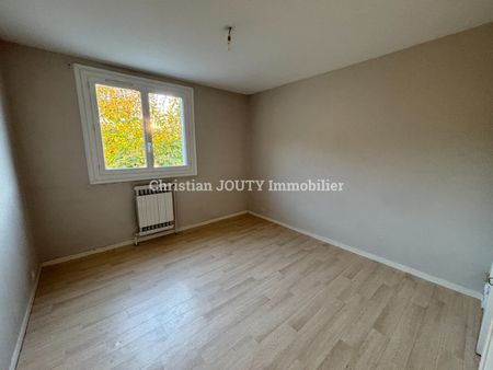 Location Appartement 5 pièces 83m² GIERES 38610 - Photo 4
