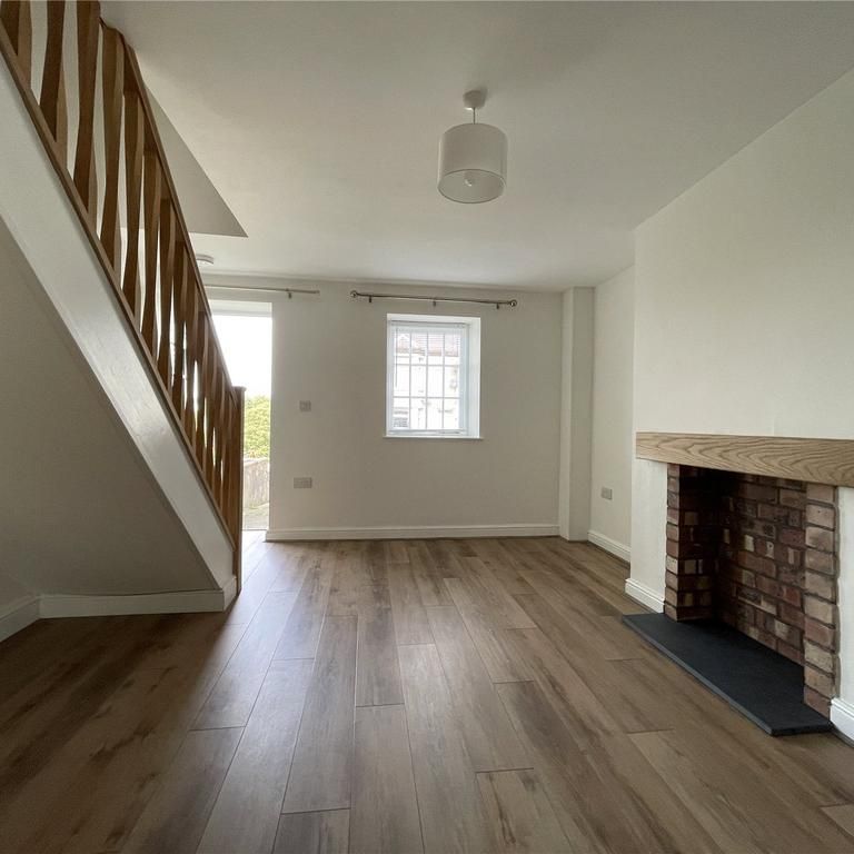 2 bedroom terraced house to rent - Photo 1