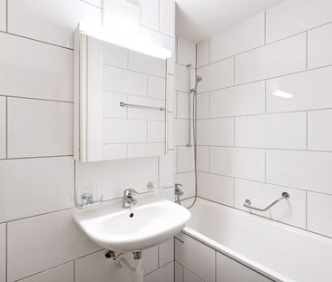 "Wohnen inmitten von Grünflächen" - Photo 1