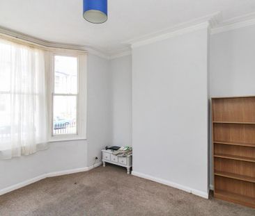 1 bedroom ground floor flat to rent - Photo 2