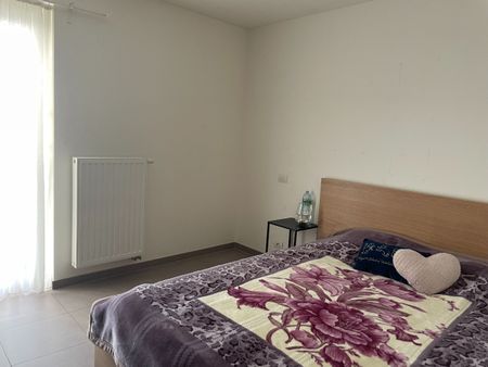 Rustig gelegen twee-slaapkamer appartement + autostandplaats - Photo 5