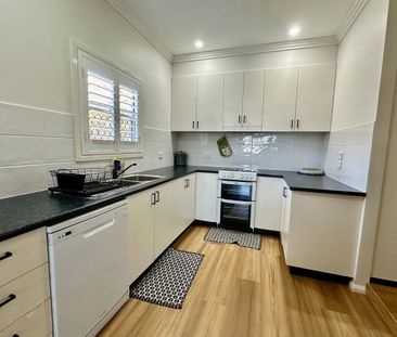 Spacious 4-Bedroom Home with A/C, Shed & Outdoor Entertaining - Photo 6
