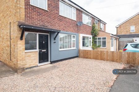 3 bedroom semi-detached house to rent - Photo 4