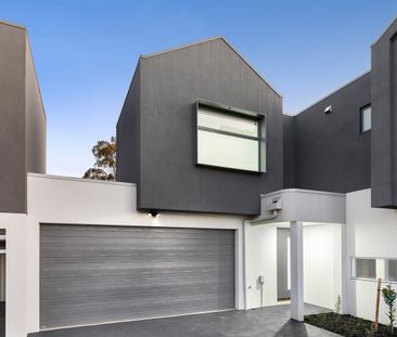 Contemporary Living with Individual Design - Photo 5