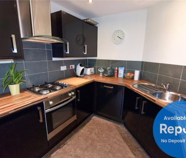 2 bedroom flat to rent - Photo 4