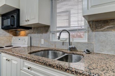 For Lease - 1239 Mosley Street Unit# #1241, Wasaga Beach, Ontario - Photo 5