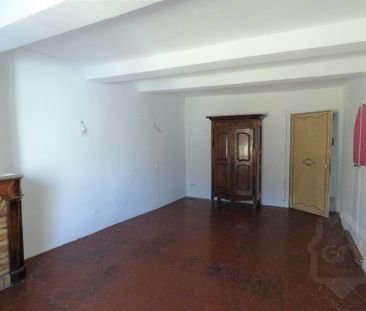 Location Appartement 3 pièces 107m² - Photo 2