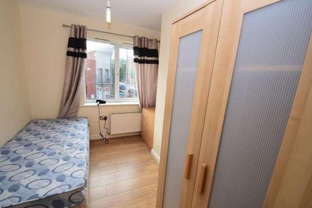 Newcastle Street, Hulme, Manchester, M15 - Photo 3