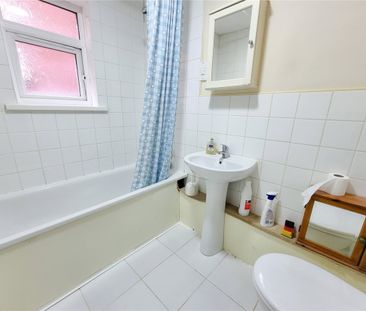 Holly Lodge, HA1, Harrow - Photo 3