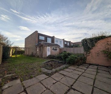 3 bedroom terraced house to rent - Photo 1