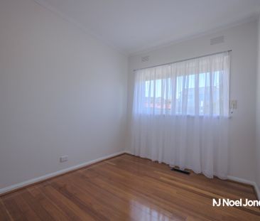 5 York Street, BULLEEN - Photo 5