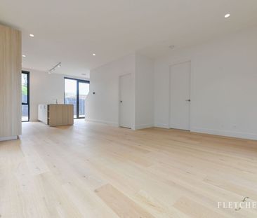 2/31 Kitchener Rd, Croydon VIC 3136 - Townhouse For Rent | Domain - Photo 1