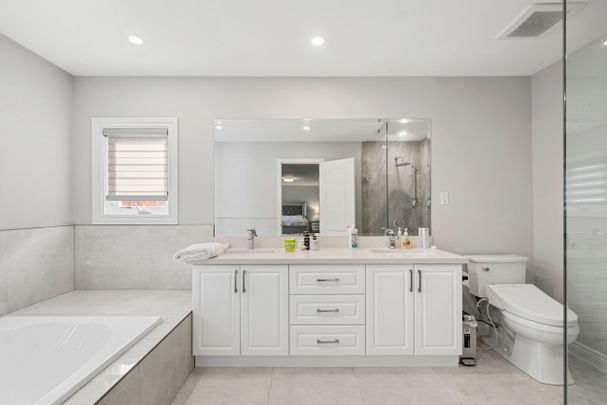 For Lease - 7 Edenbrook Crescent, Richmond Hill, Ontario - Photo 1