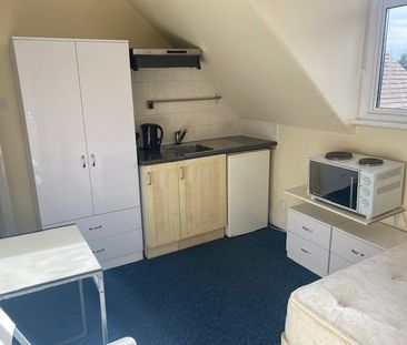 Studio Flat, Queens Road, NW4 - Photo 4