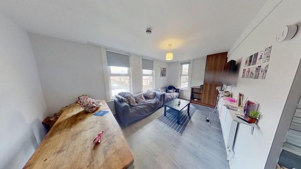 4 bedroom apartment to rent - Photo 1