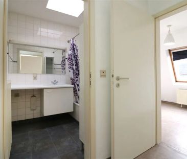 App. met één slaapkamer, autostaanplaats, nabij centrum te Scherpen... - Foto 6