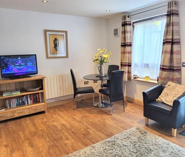2 Bedroom Apartment Thorpe Road Norwich NR1 - Photo 2
