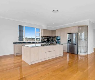 Seventh View Family Living - Photo 1