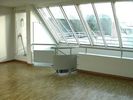 3.5 Zimmer, 94 m², 5. Stock - Photo 2
