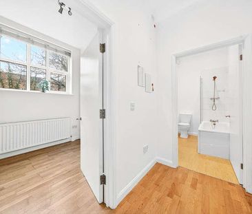 Lighthouse Apartments, Commercial Road, London, E1 - Photo 5