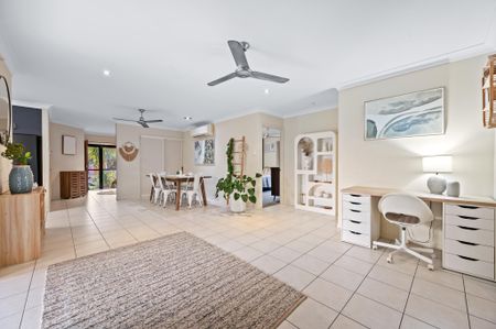 27 Seabrook Circuit, Bushland Beach QLD 4818 - House For Rent | Domain - Photo 2