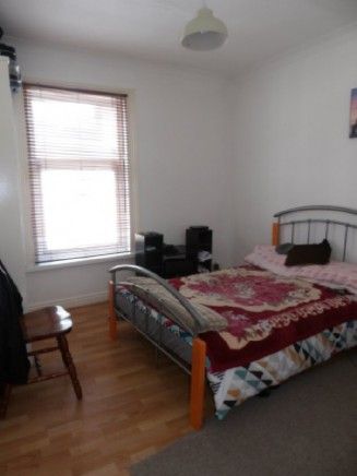 2 Bed - 2 Bed Student House - Photo 3