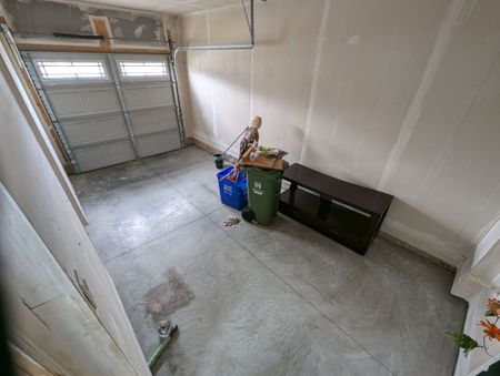 For Lease - 34 Kingsborough Drive, Hamilton, Ontario - Photo 4