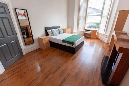 Deane Road, L7 - Photo 5