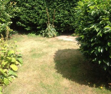 2 bedroom semi-detached house to rent - Photo 5