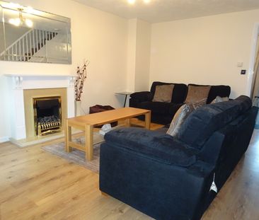 3 Bed End Terrace, Trellick Walk, BS16 - Photo 1