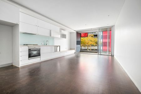 102/96 Ormond Road, Elwood VIC 3184 - Apartment For Rent | Domain - Photo 2