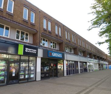 PETERBOROUGH - Photo 1
