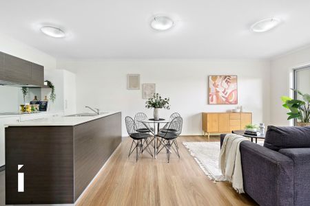 37/58 Cowlishaw Street, Greenway - Photo 3