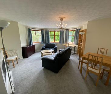 3 bedroom flat to rent - Photo 2