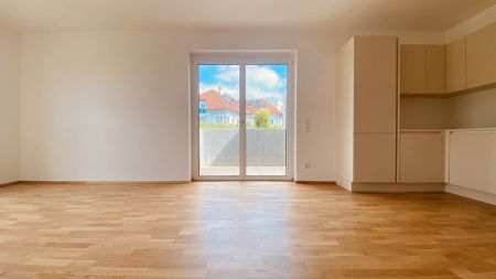 Neubau Erstbezug Gemütliche Drei Zimmer Wohnung mit Balkon und Grünblick - Foto 2
