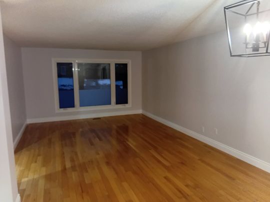 For Lease - 197 Browning Trail Unit# Upper Unit, Barrie, Ontario - Photo 1