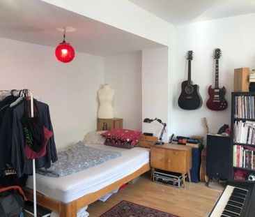 Zentrale 2-Zimmer-Wohnung in Little Tokyo mit Balkon - Photo 3