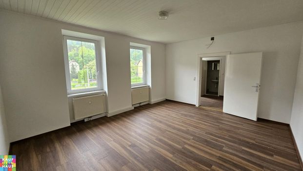 Frisch saniert 1-Zimmerwohnung mit Küche - Photo 1