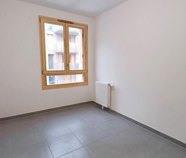 location Appartement T3 DE 66.22m² À RUNGIS - Photo 2