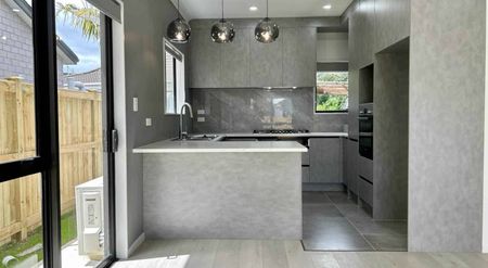 Near New Family Home in Handy Location - Photo 3