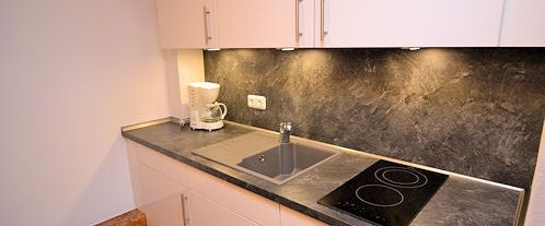 Möbliertes Cityapartment zentral gelegen Nähe Haltestelle Eifelstr. - Foto 1