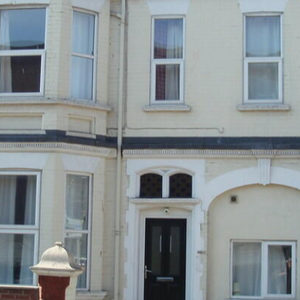 Bright and Convenient Co-Living in the Heart of Exeter - Photo 3