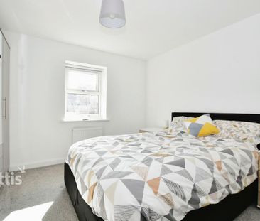 2 bedroom apartment to rent - Photo 3